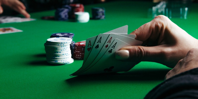 Thứ tự các tay bài trong poker từ cao đến thấp